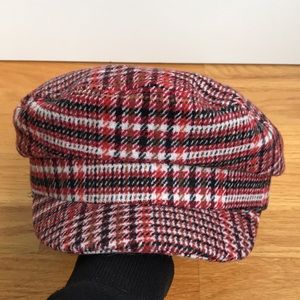 Women’s Newsboy Plaid Cap / Paperboy Hat - Size: S/M